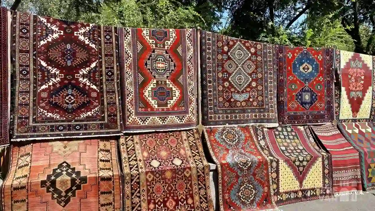 جولة عائلية خاصة في يريفان لمدة 3 أيام تتميز بمعالم المدينة والمتنزهات الترفيهية ورحلة بمنطاد الهواء الساخن مصممة خصيصًا للمسافرين العرب