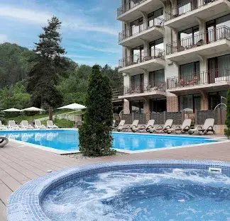 Best Western Plus Paradise Hotel Dilijan outdoor pool