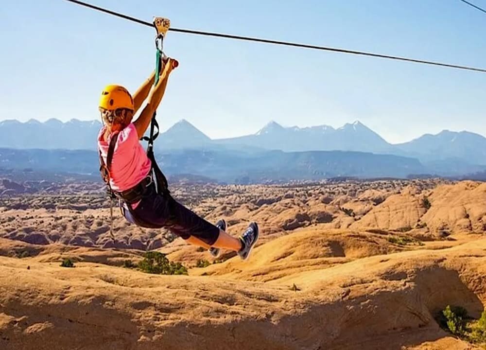 Ziplining in yenokavan