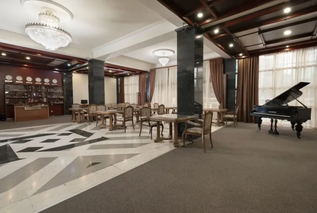 Ani Central Inn Hotel in Yerevan reception