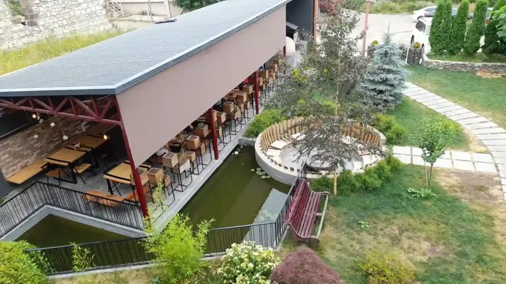 Hover Boutique Garden terrasse