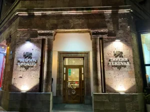 "Arab tourists welcomed with genuine warmth at authentic Tavern Yerevan"