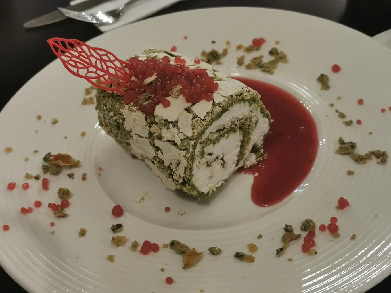 مطبخ مطعم سانتا فيه يحضر الأطباق الأرمنية لضيوف السياح العرب