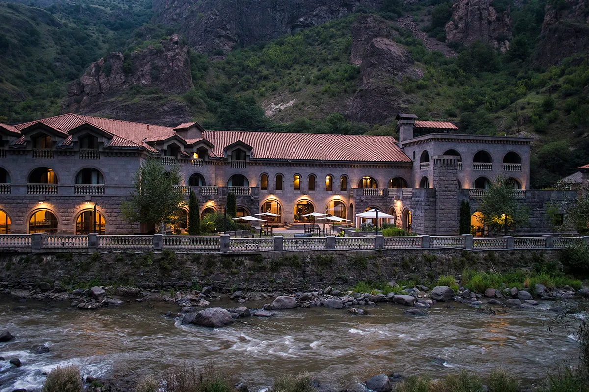 Tufenkian Avan Dzoraget Hotel