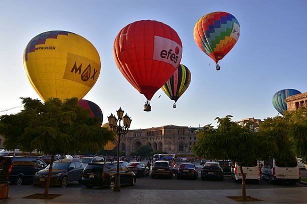 أفق مدينة يريفان مع إطلالة على جبل أرارات خلال جولة أرمينيا الخاصة لمدة 3 أيام